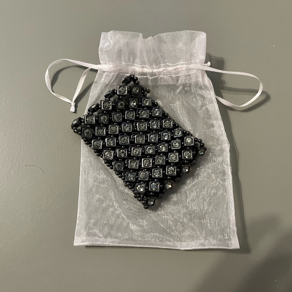 Stretchy studded bracelet